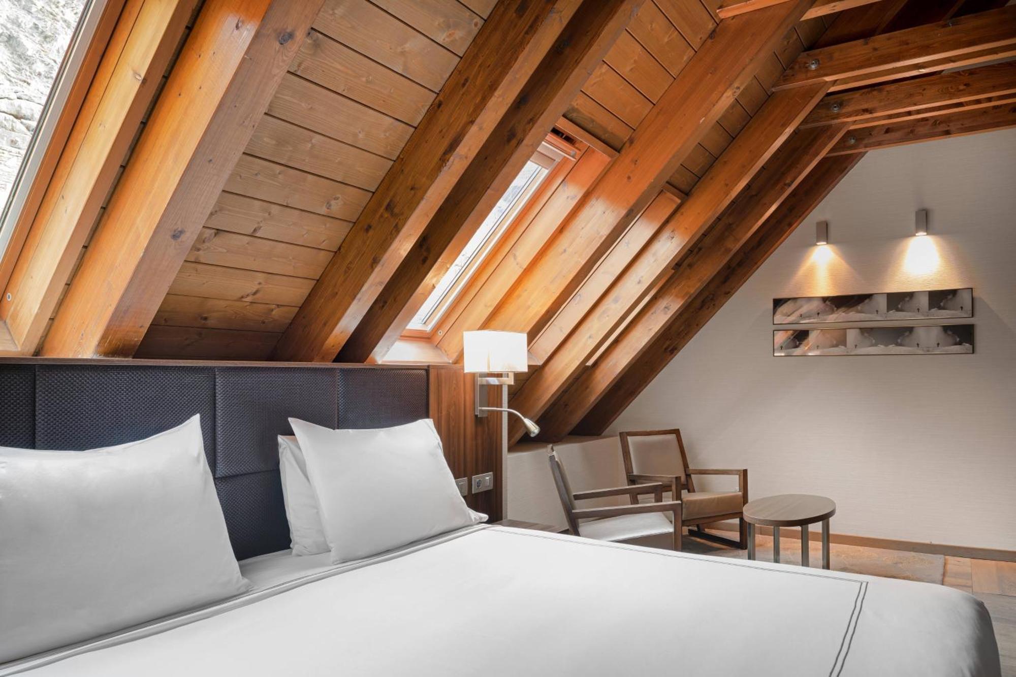 Hotel Ac Baqueira Ski Resort, Autograph Collection Zewnętrze zdjęcie
