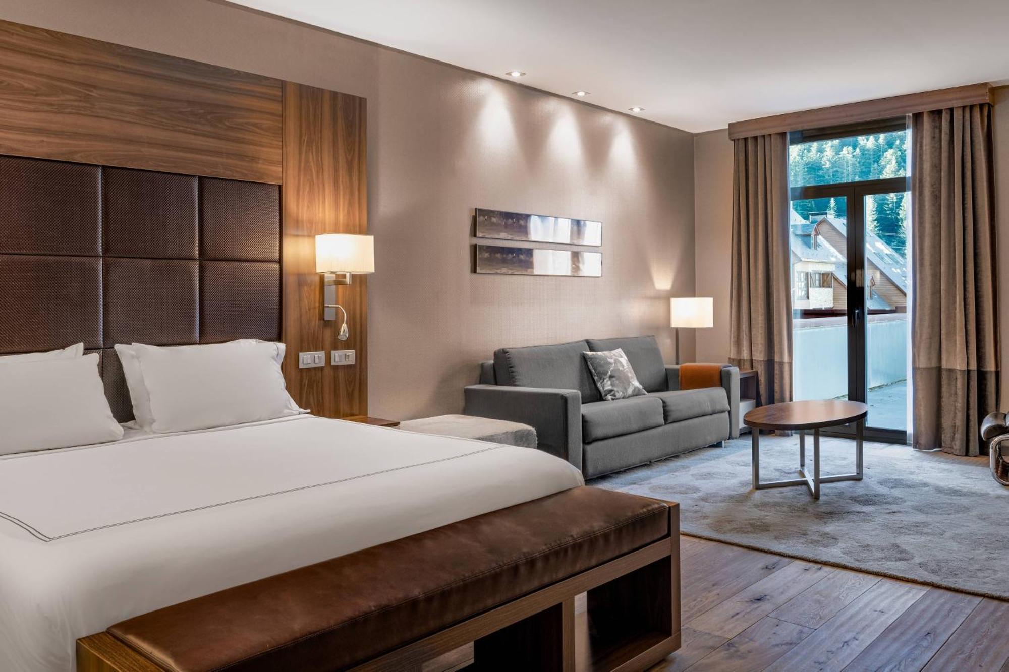 Hotel Ac Baqueira Ski Resort, Autograph Collection Zewnętrze zdjęcie