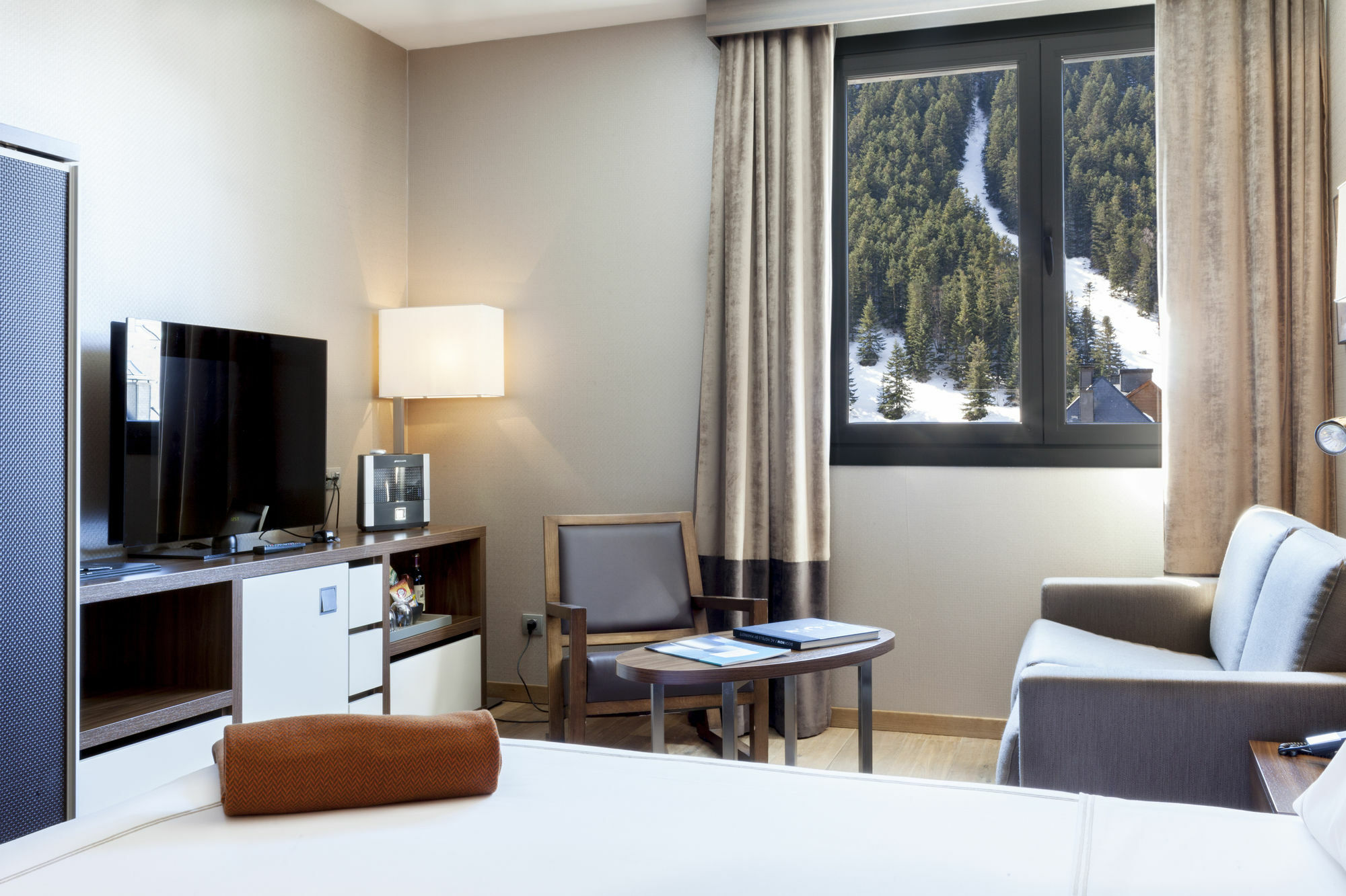 Hotel Ac Baqueira Ski Resort, Autograph Collection Baqueira Beret Zewnętrze zdjęcie